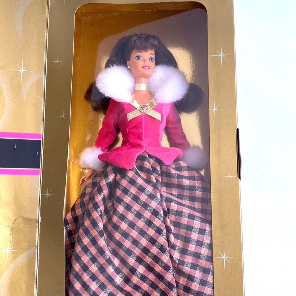 Winter Rhapsody Barbie - Picture 3 of 5